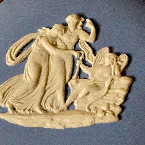 20th Century Wedgwood & Gift Bronze Powder Compact by, Stratton , England New! - Picture 7 of 15